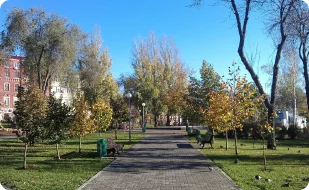 Троицкая площадь